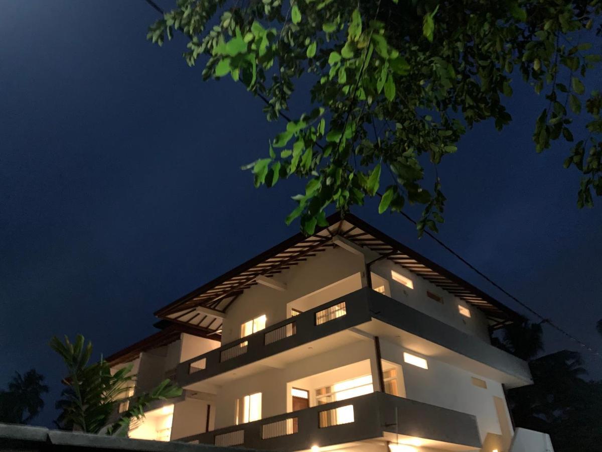 Hotel Anveela Beruwala Esterno foto