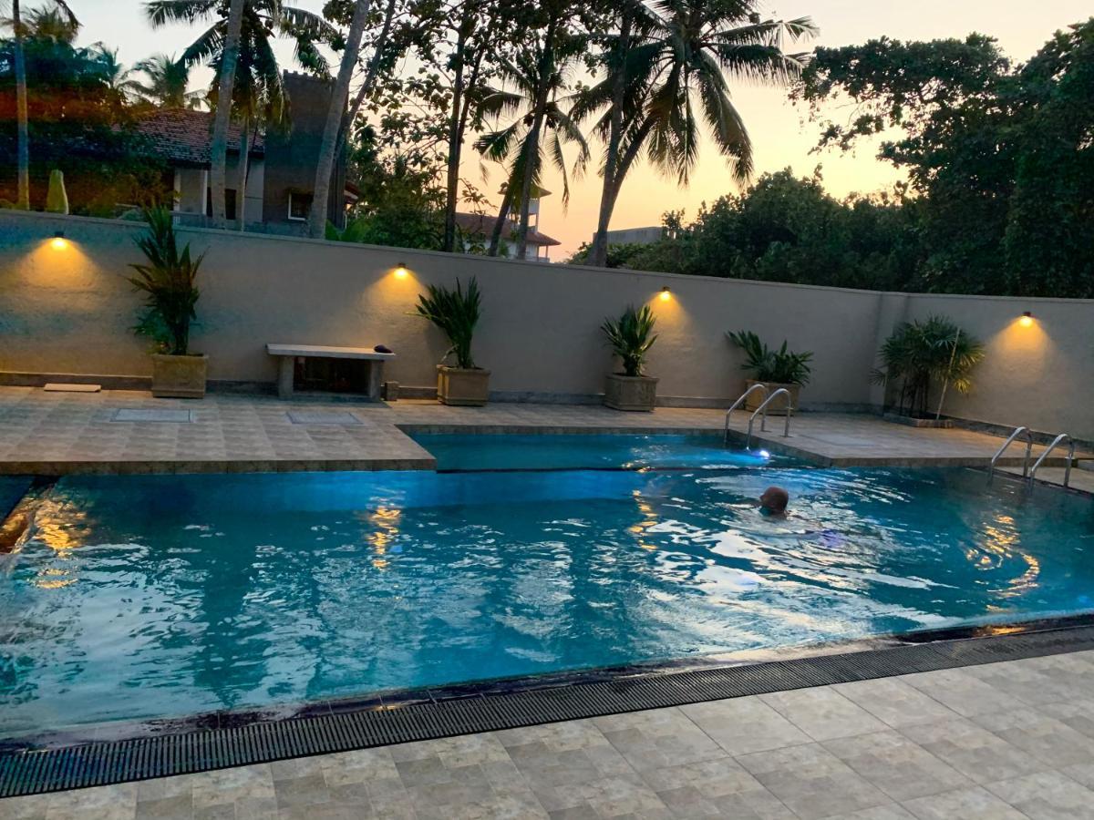 Hotel Anveela Beruwala Esterno foto